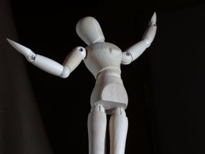 wooden-actor-1428868